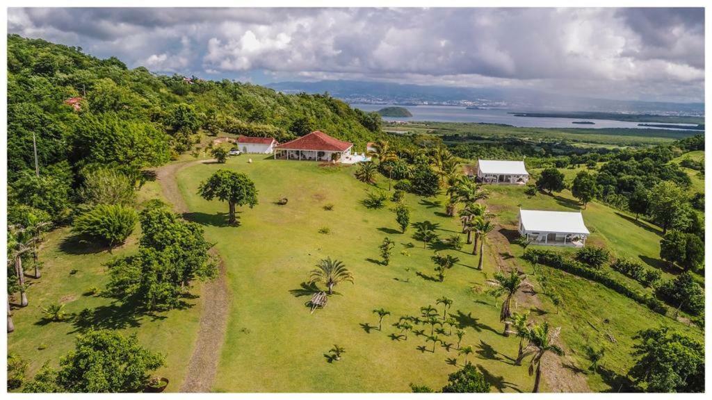 Villa 1 De Standing 80M2 Avec Piscine Et Vue Imprenable Sur La Mer Et Sur La Campagne Riviere-Salee Buitenkant foto